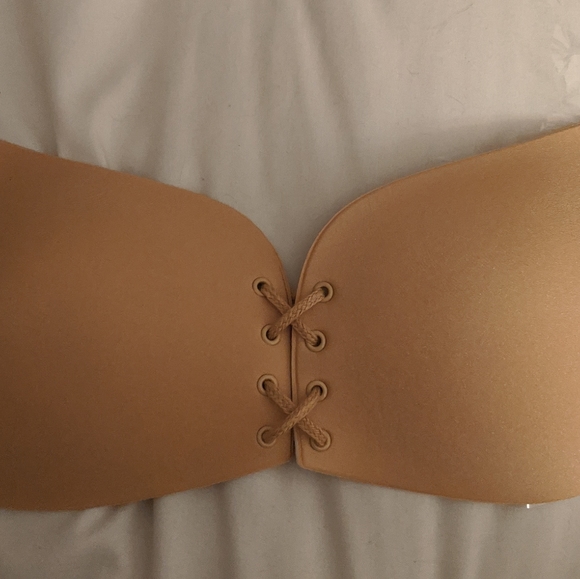 Invisible Bra - Picture 2 of 3